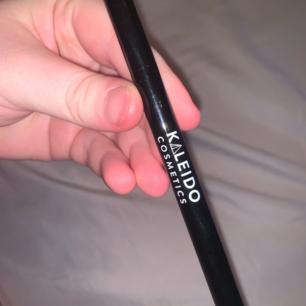 Kaleido Cosmetics Liquid Eyeliner Pen